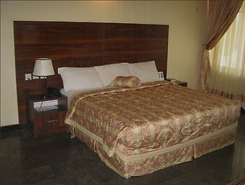 Summit Villas Suites And Apartments Abuja Esterno foto